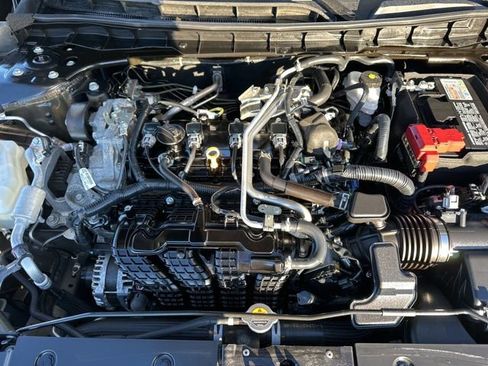 Used 2024 Nissan Altima 2.5 SV image 31