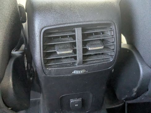 Used 2020 Ford Escape SE FWD image 32