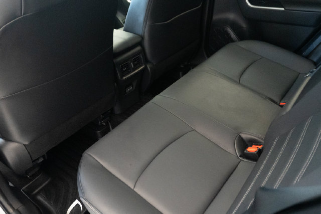 Used 2023 Toyota RAV4 XLE Premium AWD/4WD image 10
