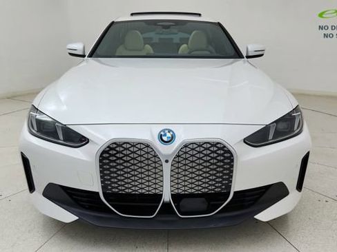 Used 2025 BMW i4 eDrive40 w/ Premium Package RWD image 2