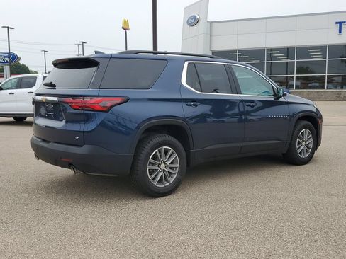 Used 2022 Chevrolet Traverse LT w/ LPO, Cargo Package FWD image 4