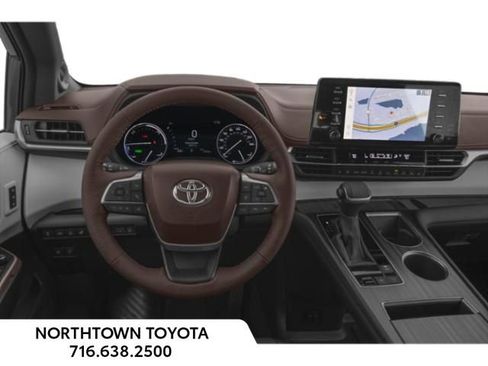 New 2026 Toyota Sienna Platinum image 7