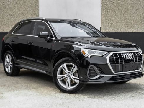 Used 2020 Audi Q3 2.0T Premium Plus w/ Premium Plus Package AWD/4WD image 6