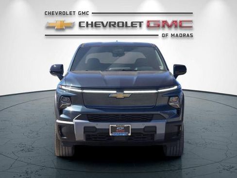 New 2026 Chevrolet Silverado EV LT w/ Premium Package image 8