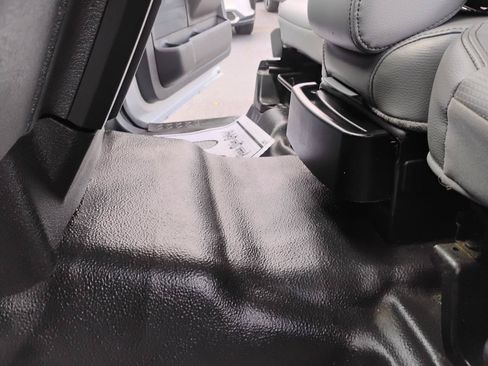 Used 2013 Ford F150 XL w/ Mid Equipment Group RWD image 38
