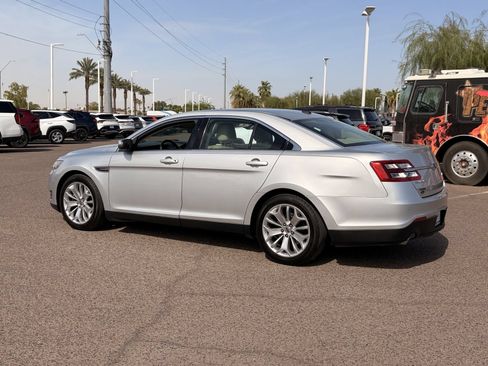 Used 2019 Ford Taurus Limited FWD image 3