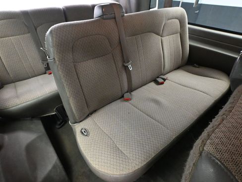 Used 2017 Chevrolet Express 3500 LT w/ LT Preferred Equipment Group image 36