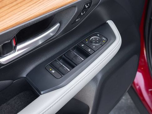 Certified 2024 Toyota Grand Highlander AWD image 9