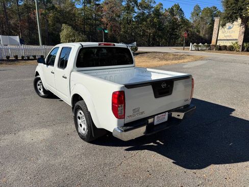 Used 2013 Nissan Frontier S image 4