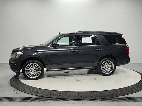 Used 2024 Ford Expedition Limited RWD image 4