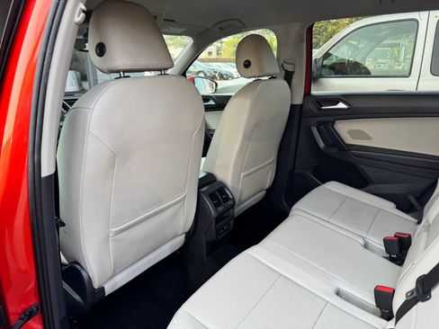 Used 2019 Volkswagen Tiguan SE FWD image 15