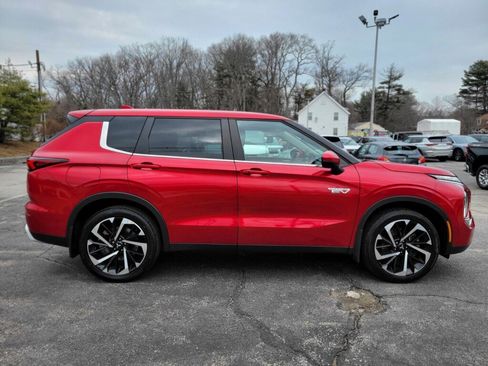 Used 2023 Mitsubishi Outlander SE image 6