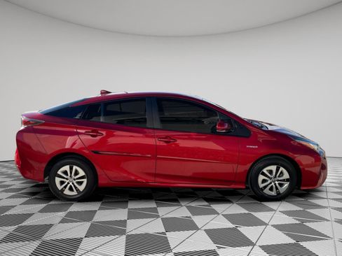 Used 2017 Toyota Prius Four w/ Protection Package image 12