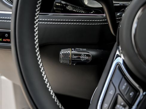 New 2026 Bentley Flying Spur Plug-In Hybrid AWD/4WD image 33
