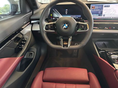 Used 2026 BMW 530i w/ M Sport Package RWD image 11