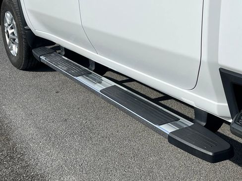 Used 2025 Chevrolet Silverado 2500 LT w/ Convenience Package image 12