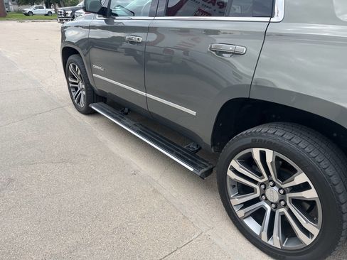 Used 2018 GMC Yukon Denali w/ Denali Ultimate Package AWD/4WD image 25