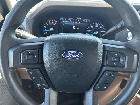 Used 2022 Ford E-350 and Econoline 350 Super Duty RWD image 32