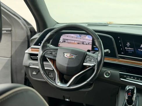 Used 2021 Cadillac Escalade ESV Premium Luxury RWD image 29