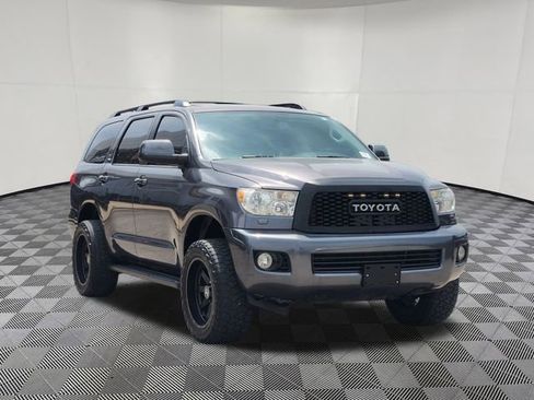 Used 2015 Toyota Sequoia SR5 w/ Premium Package RWD image 2