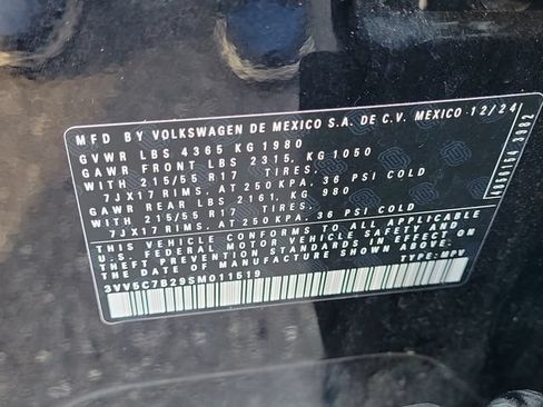 Certified 2025 Volkswagen Taos S FWD image 26
