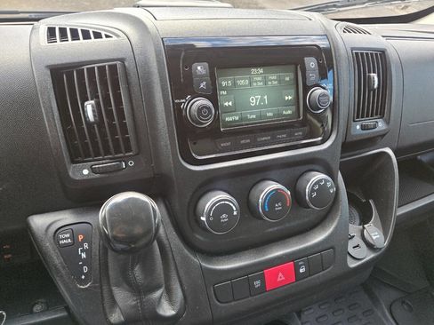 Used 2018 RAM ProMaster 1500 image 21