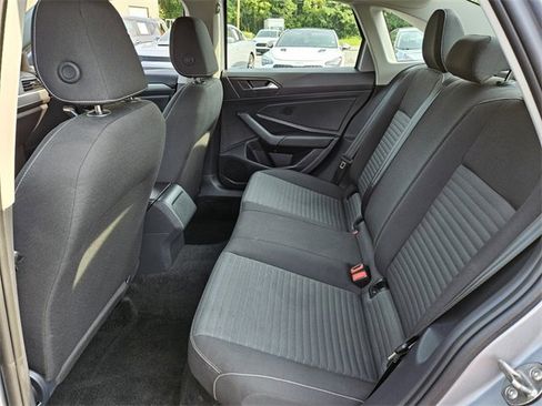 Used 2024 Volkswagen Jetta S image 9