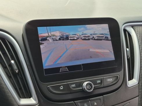 Used 2023 Chevrolet Malibu LT FWD image 15