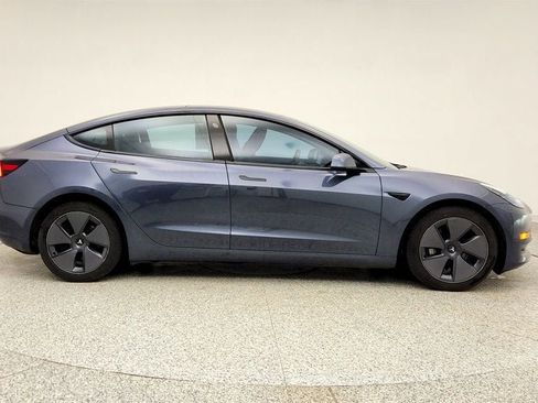 Used 2023 Tesla Model 3 Standard Range RWD image 5
