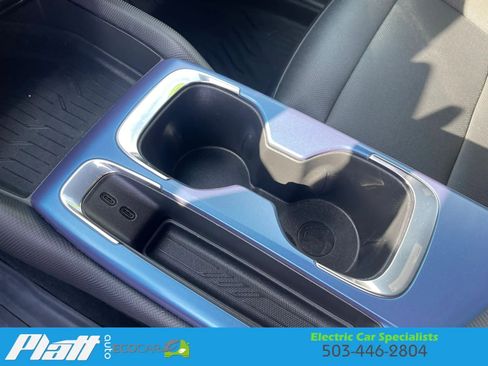 Used 2024 Chevrolet Equinox EV LT w/ LPO, Blackout Package FWD image 30