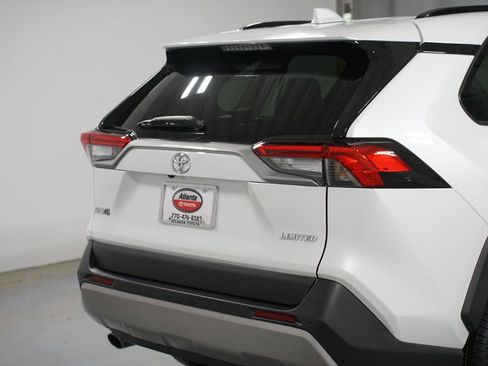 Used 2024 Toyota RAV4 Limited FWD image 9