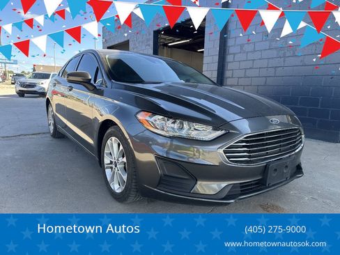 Used 2020 Ford Fusion SE FWD image 1