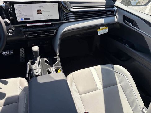 New 2026 Toyota Camry SE image 5