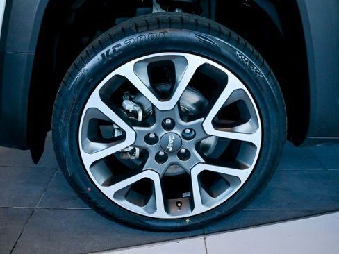 Used 2022 Jeep Renegade Limited w/ Sun, Sound & Wheels Group image 46