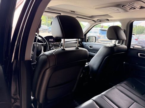 Used 2015 Honda Pilot Touring image 11