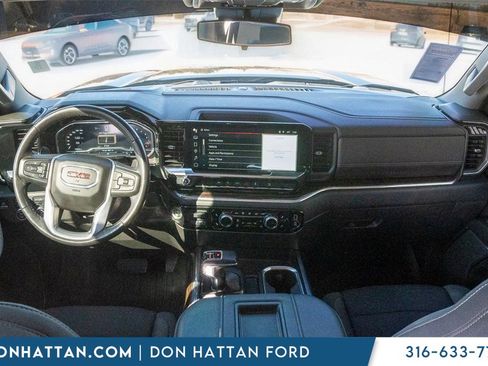 Used 2022 GMC Sierra 1500 Elevation w/ LPO, Elevation Black Package image 4