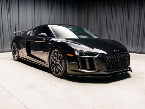 Used 2018 Audi R8 V10 image 15