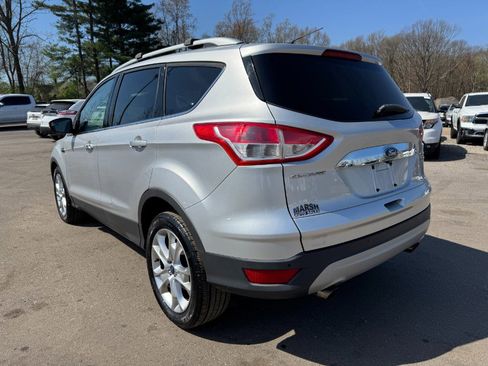 Used 2015 Ford Escape Titanium FWD image 3