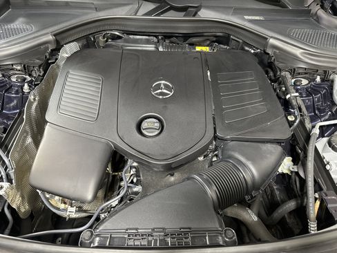 Used 2023 Mercedes-Benz GLC 300 4MATIC image 25