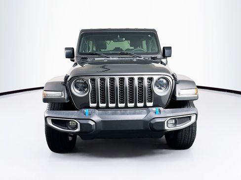 Used 2023 Jeep Wrangler Unlimited Sahara AWD/4WD image 2
