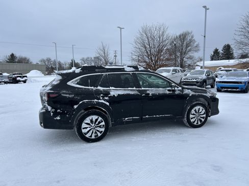 Used 2024 Subaru Outback Limited image 4