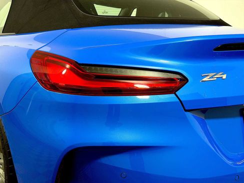 Certified 2022 BMW Z4 sDrive30i w/ M Sport Package image 24