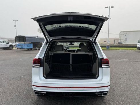 Used 2025 Volkswagen Atlas SEL Premium R-Line image 5