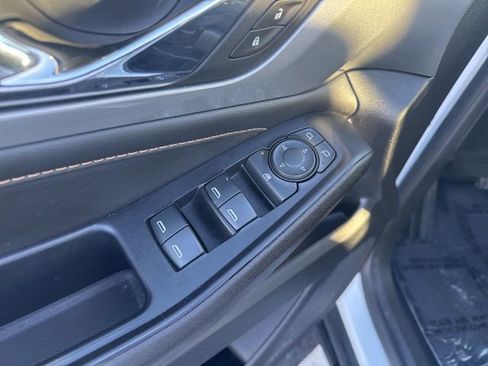 Used 2021 Chevrolet Traverse LS image 13