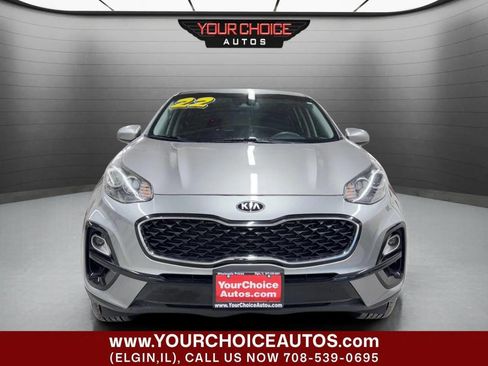 Used 2022 Kia Sportage LX image 9