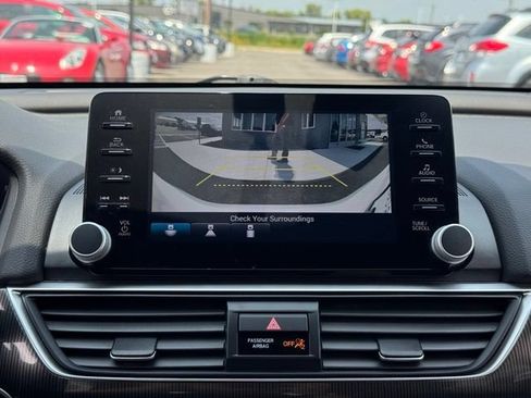 Used 2020 Honda Accord Sport image 4