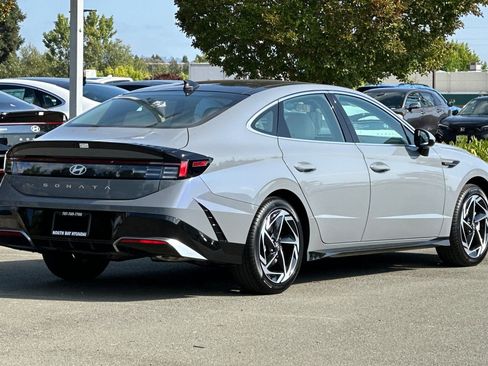 New 2025 Hyundai Sonata SEL FWD image 4