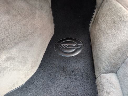 Used 1995 Chevrolet Corvette Coupe RWD image 40