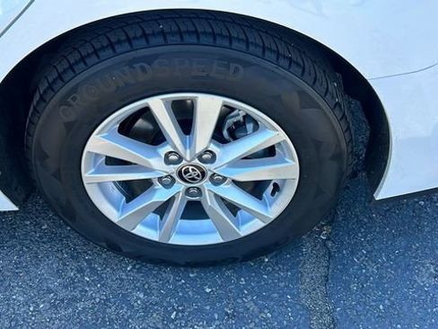 Used 2025 Toyota Camry LE FWD image 6