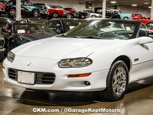 Used 2002 Chevrolet Camaro Z28 RWD image 35